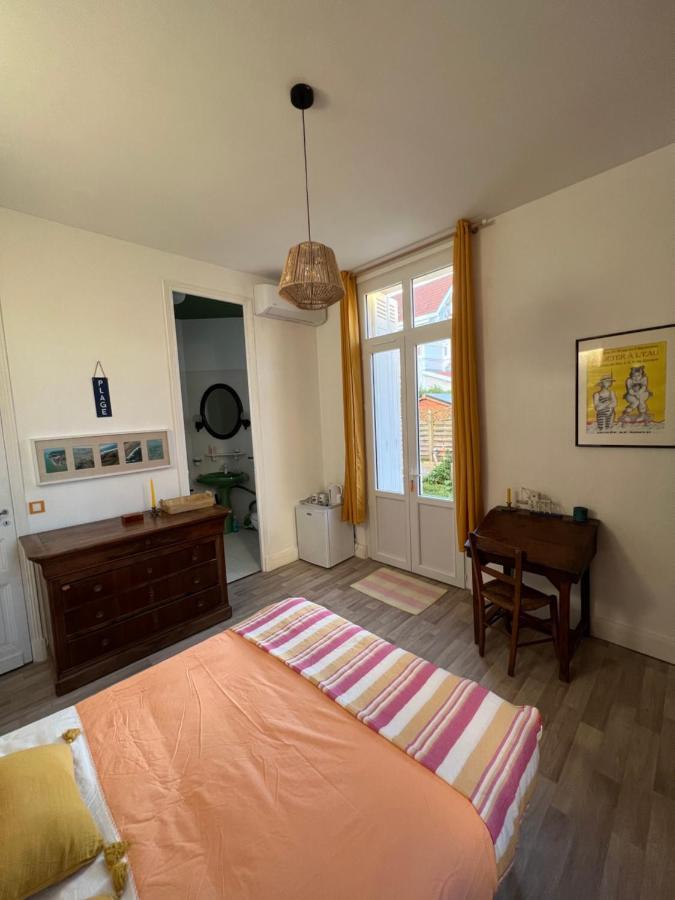 Chambre Sur La Falaise De Pontaillac Vaux-sur-Mer Ngoại thất bức ảnh